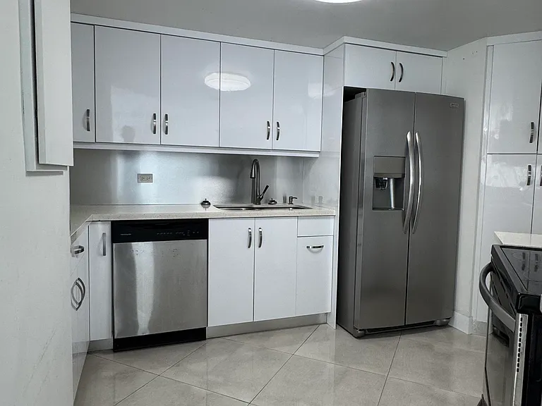825 Brickell Bay Dr #1544 — Photo 33