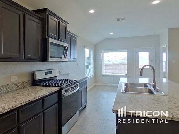 4th image of 2237 Blythwood Trl