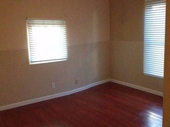 4th image of 658 S Almaden Ave