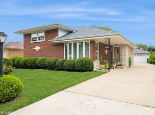 8905 Ottawa Ave, Morton Grove, IL 60053