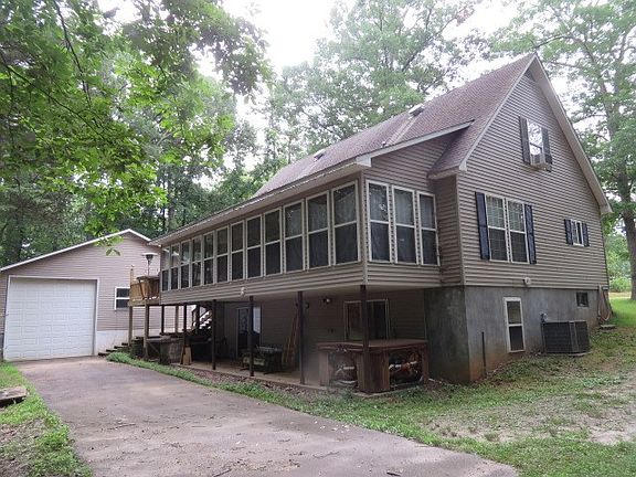 3rd image of 132 Lees Ct