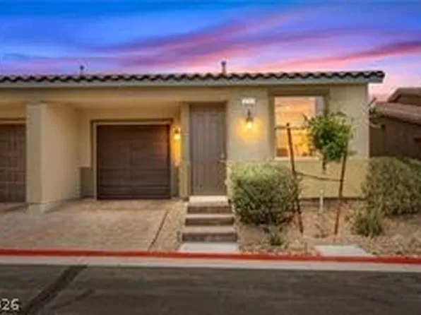 2727 Chinaberry Hill St, Laughlin, NV 89029