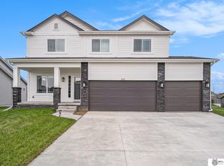 5610 N 181st St, Elkhorn, NE 68022