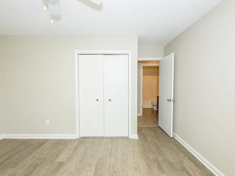 173 Creekvale Dr #13 — Photo 8