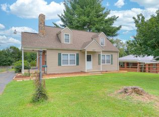 317 Northwood Dr, Pulaski, VA 24301