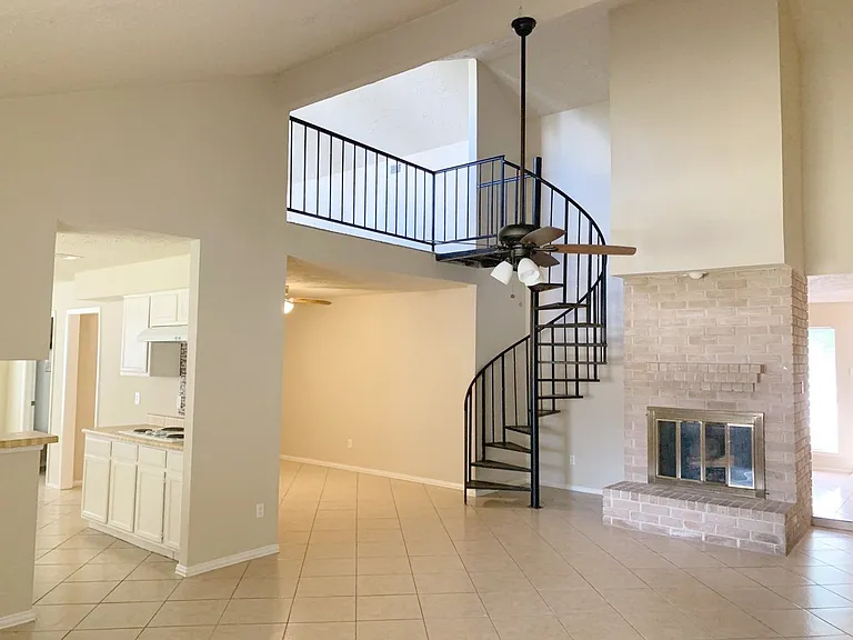 17138 Cutter Way — Photo 4