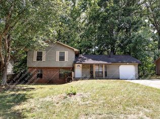5668 Saint Thomas Dr, Lithonia, GA 30058