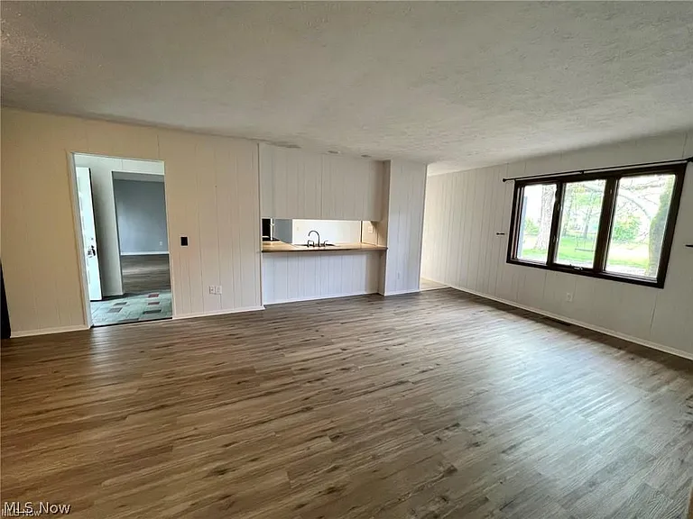22410 Rock Creek Cir — Photo 15
