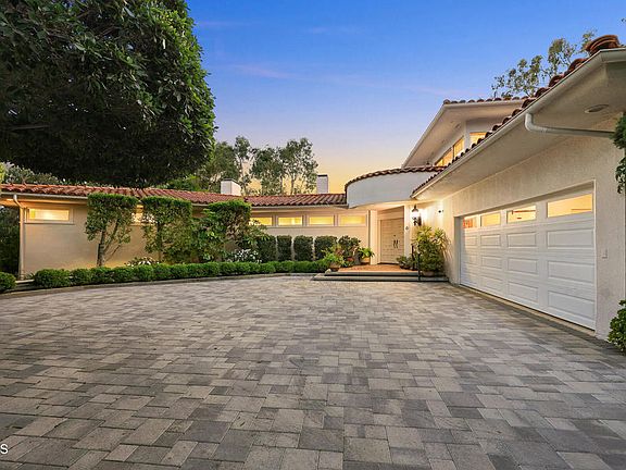 4th image of 399 N San Rafael Ave