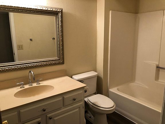 4th image of 3634 Hilltop Ln