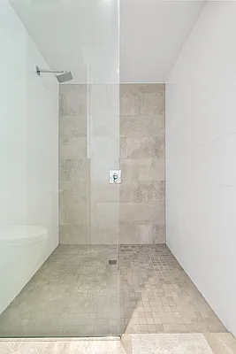 Rented by Compass | media 18