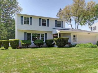 2122 Cascade Dr, Jackson, MI