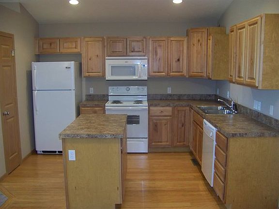 2nd image of 4441 136th Ave