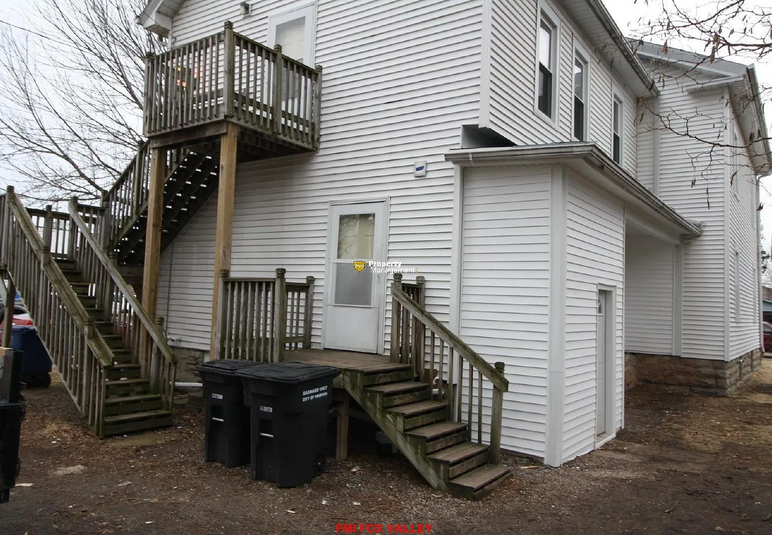 3 bed, 1.0 bath, 1100 sqft, $1,100 — Photo 3