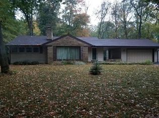 1185 Highland Dr, Elm Grove, WI 53122