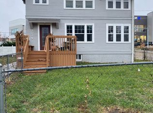 3024 High St, Des Moines, IA 50312