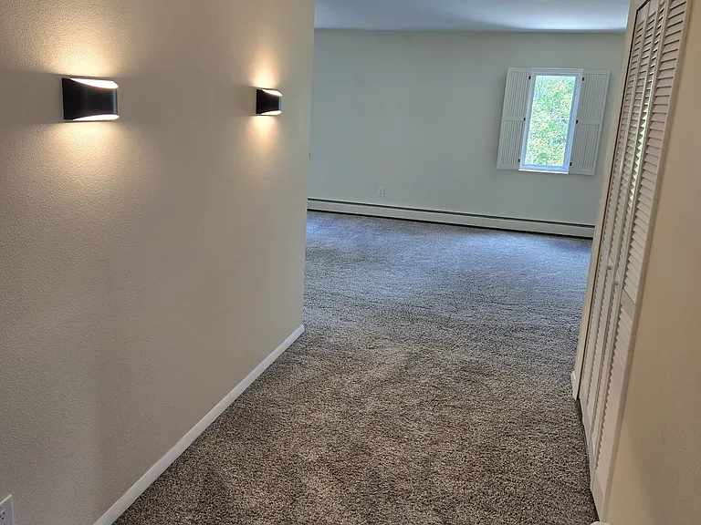 61 Newport Cir #A — Photo 16