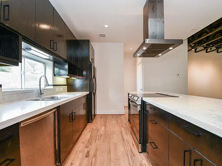 92 Dennis St #B — Photo 26