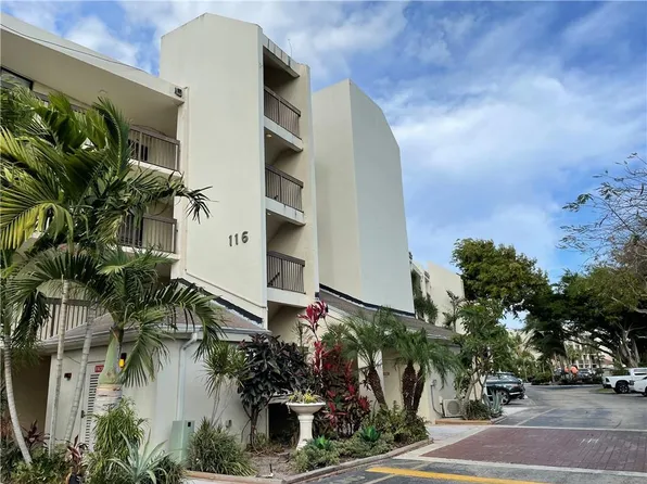 116 Lake Emerald Drive #401, Oakland Park, FL 33309