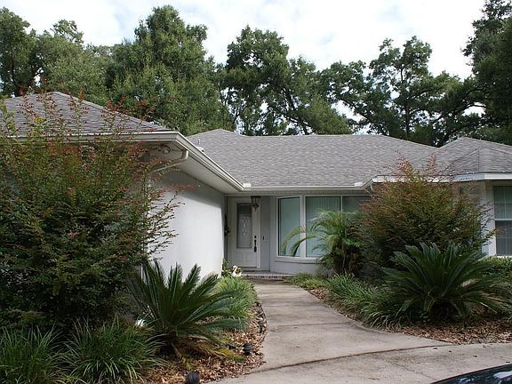 3rd image of 1965 Glenwood Oaks Ln
