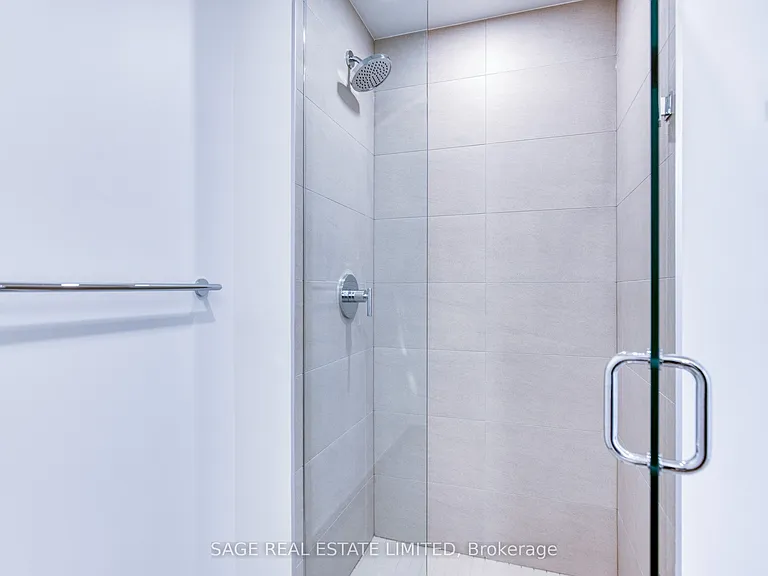 35 Parliament St #1712 — Photo 5