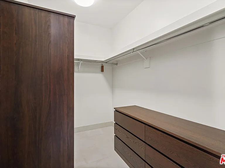 1100 Hope St #Penthouse 205 — Photo 35