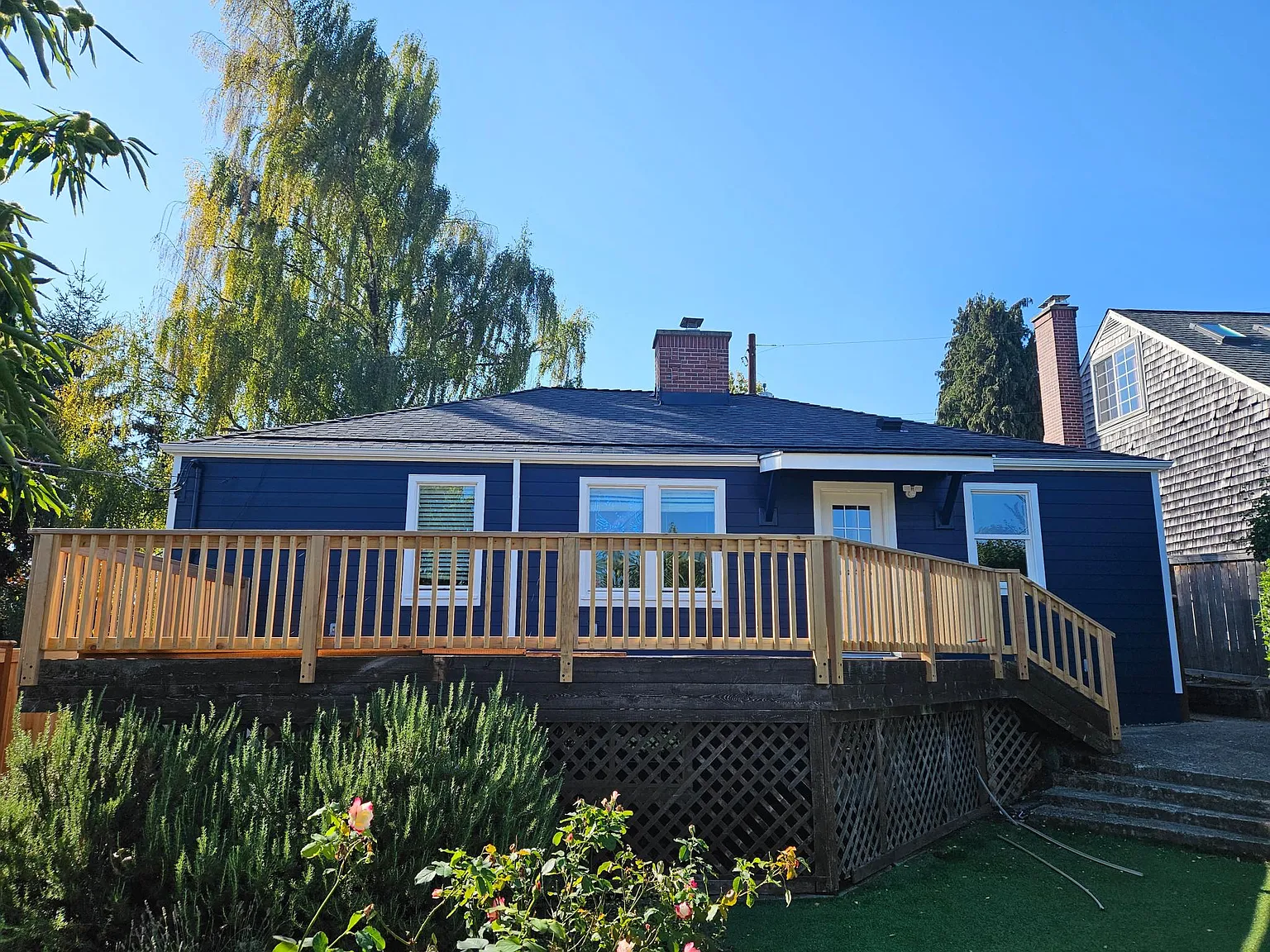 4 bed, 2400 sqft, $4,300 — Photo 3