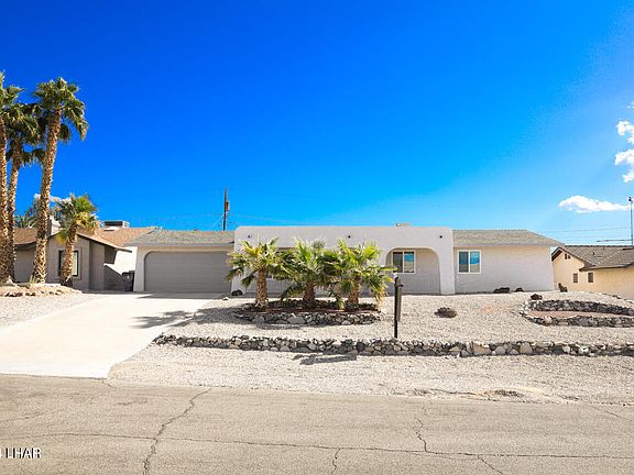 3rd image of 2920 Yuma Dr