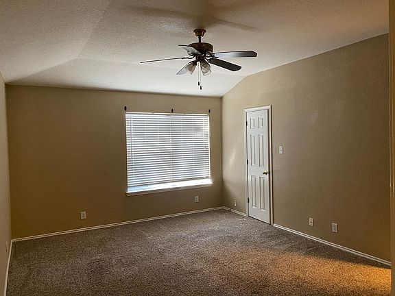 5th image of 5006 Tomas Cir