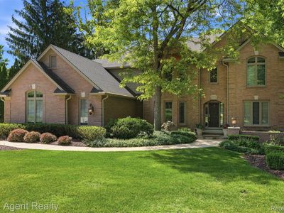 1709 Apple Ridge Ct, Rochester Hills, MI, 48306