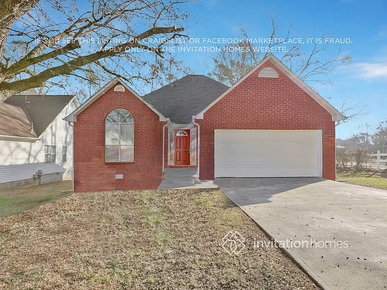300 Jasmine Dr — Photo 2