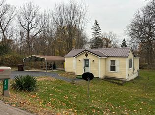 806 Clinton St, Marshall, MI 49068