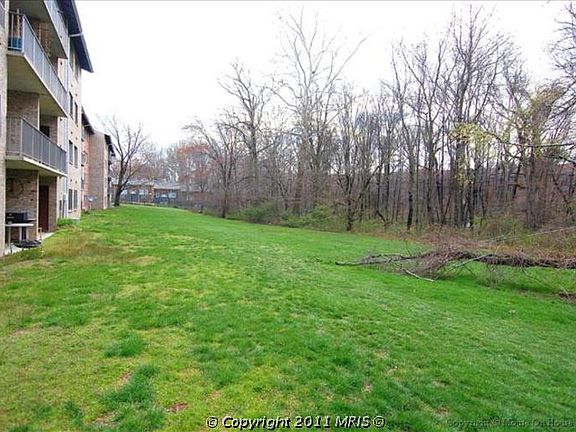 3rd image of 7975 Audubon Ave #A1
