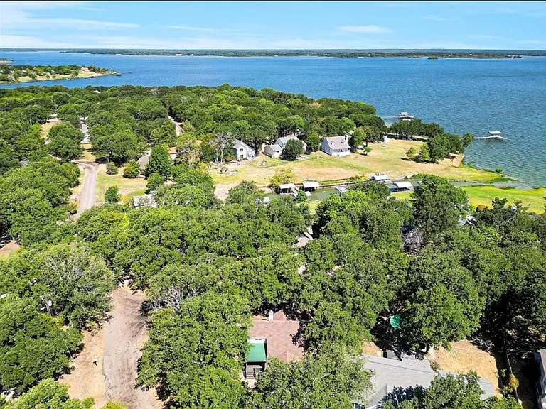 1029 Shoreline Dr — Photo 36