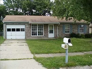 4219 Phoenix Dr photo 1