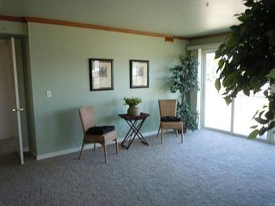 3rd image of 3016 N Carr St Unit 201