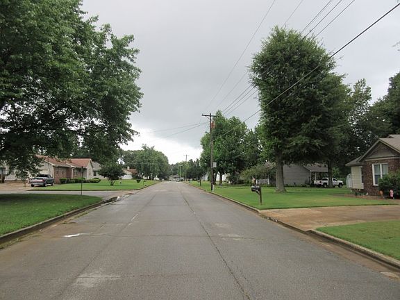 4th image of 213 Cottondale Dr