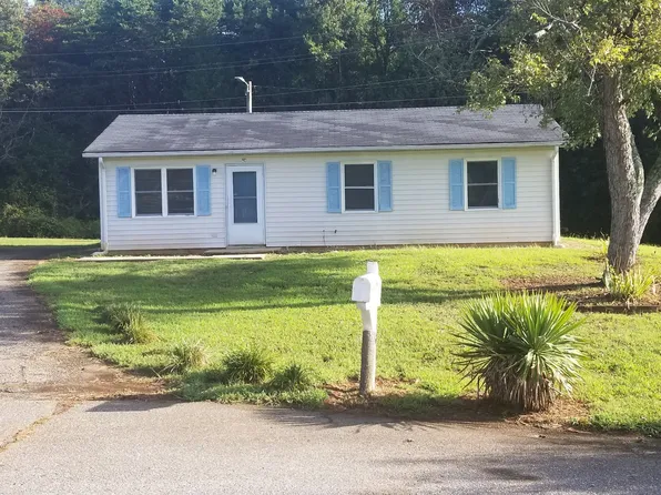 211 Foxwood Dr, Maiden, NC 28650