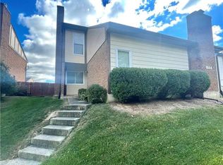 1664 Longbow Ln, Dayton, OH 45449