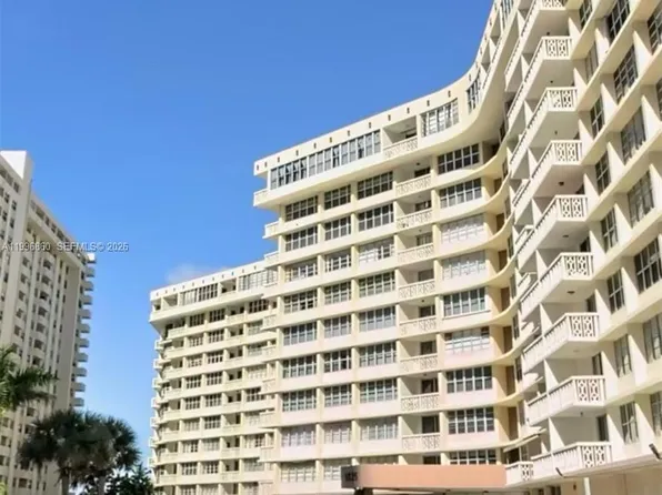 1817 S Ocean Dr APT 221, Hallandale Beach, FL 33009