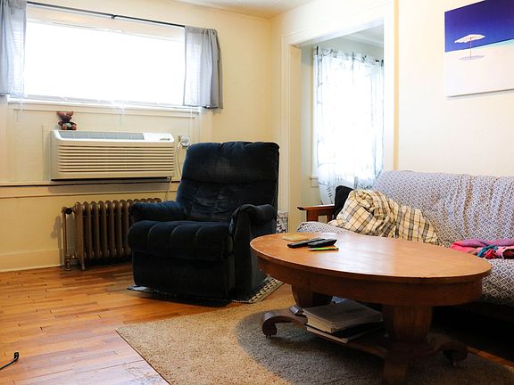 3rd image of 1531 Leavenworth St APT A