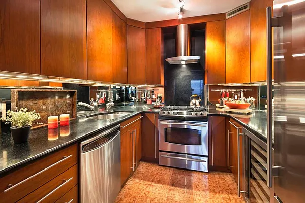 Sold by Town Residential | media 20