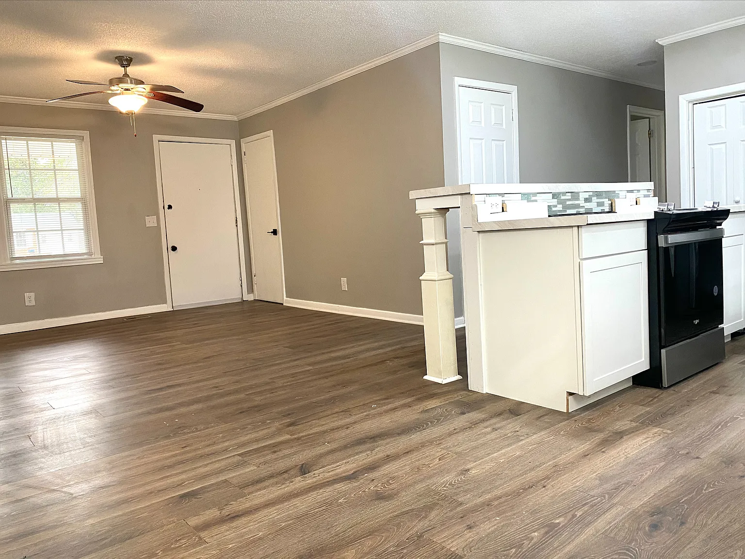 1504 N. Rocky Way Drive - 1 — Photo 4