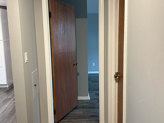 4th image of 87 Jeffrey Dr