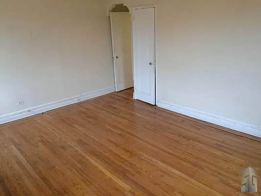 Rented by Skyline Group Real Estate | media 27