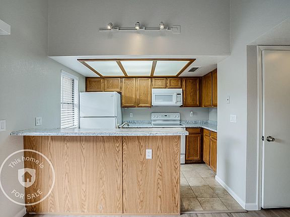 2nd image of 1432 W Emerald Ave Unit 638
