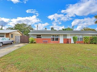 2359 NE Rustic Way, Jensen Beach, FL 34957