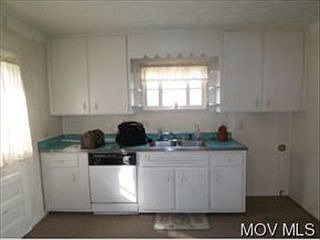 4th image of 136 Pinehurst Ave
