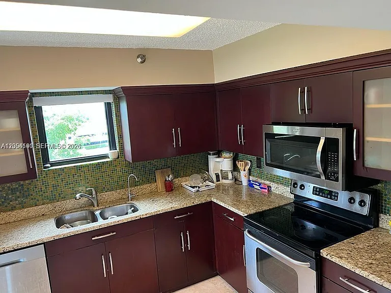 3300 NE 191st St #512 — Photo 6