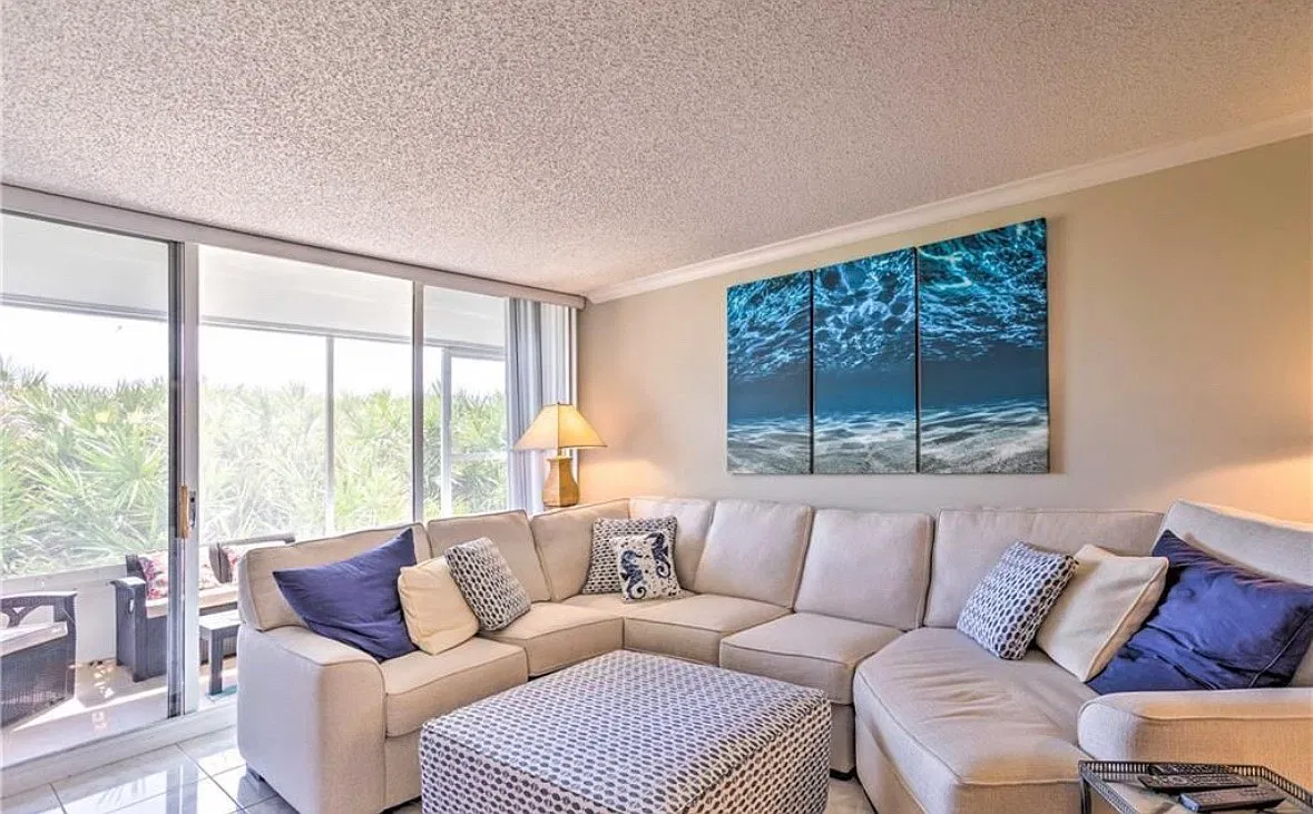2 bed, 1299 sqft, $4,000 — Photo 3